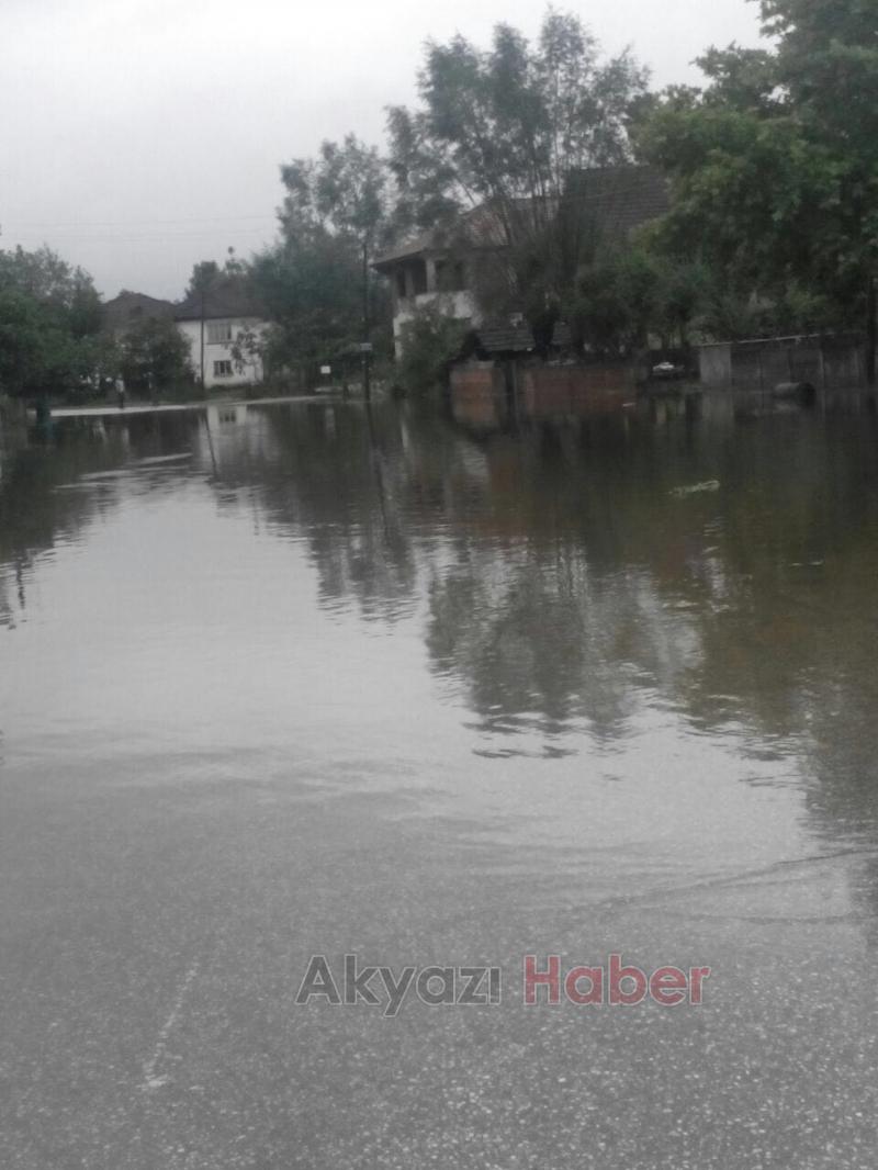 Şiddetli Yağış Hayatı Olumsuz Etkiledi