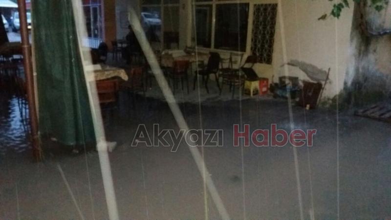 Şiddetli Yağış Hayatı Olumsuz Etkiledi