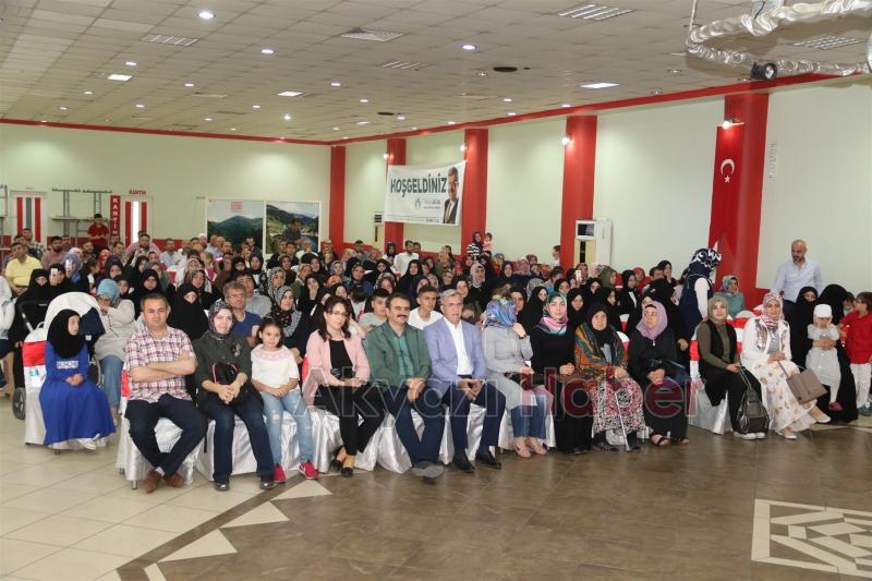 SITKI ASLANHAN KONFERANSINA YOĞUN KATILIM