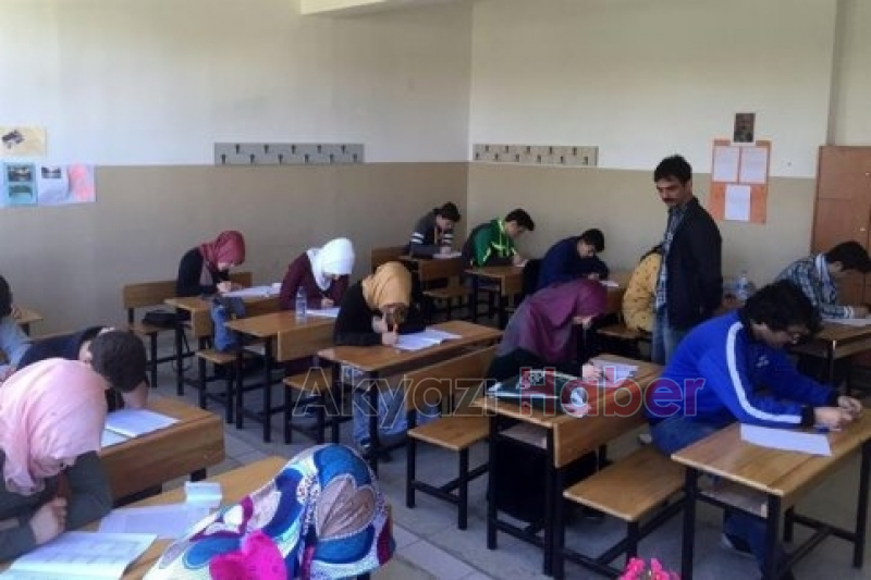 Siyer-i Nebi Sınavına Öğrencilerden Büyük İlgi