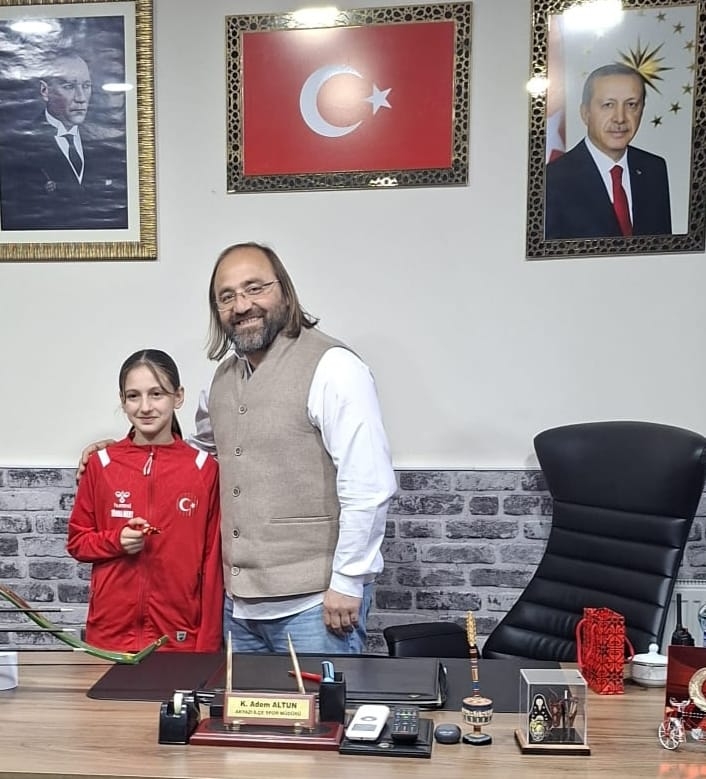 Şampiyonlar Altın ile ödüllendirildi