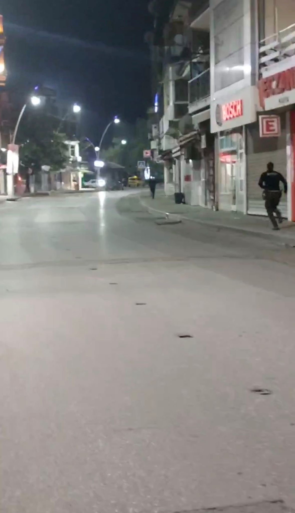Siz Misiniz Huzuru Bozan? Polis Cezayı Kesti
