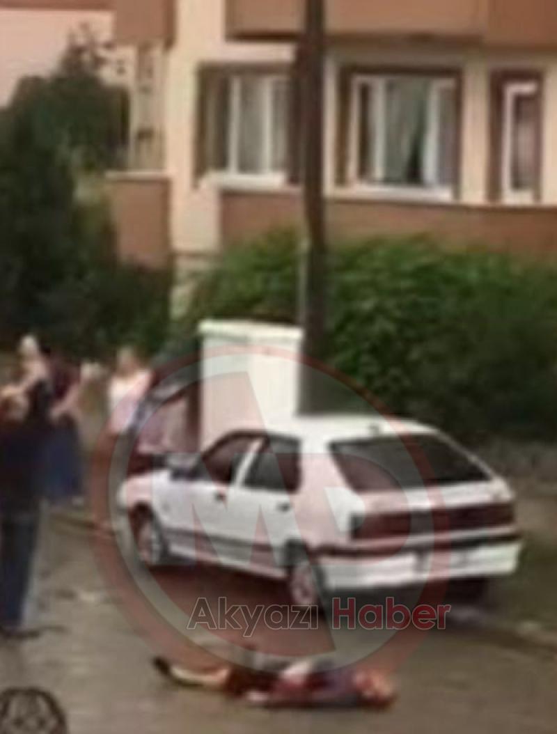 Şizofreni Hastası 17 Bıçak Darbesiyle Can Verdi