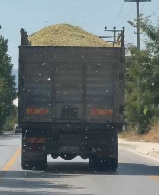 Slaj tozlarını saça saça gitti