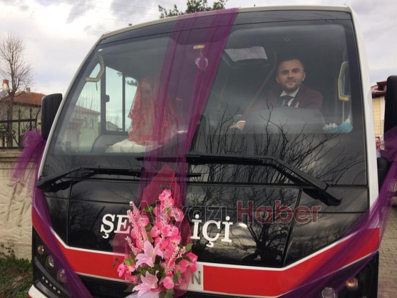 Şoför Damat Gelini Minibüsle Aldı