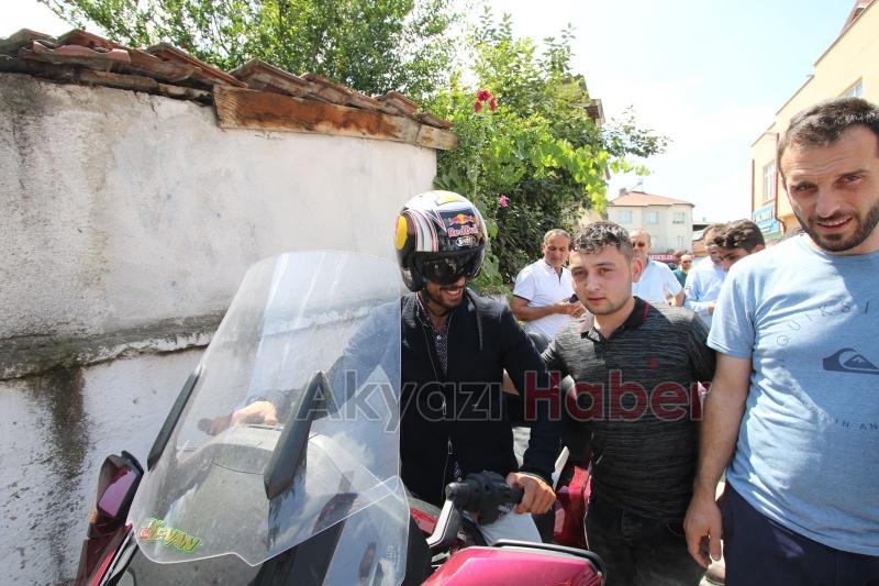 Sofuoğlu'ndan Ak Parti Akyazı İlçe Teşkilatına Teşekkür