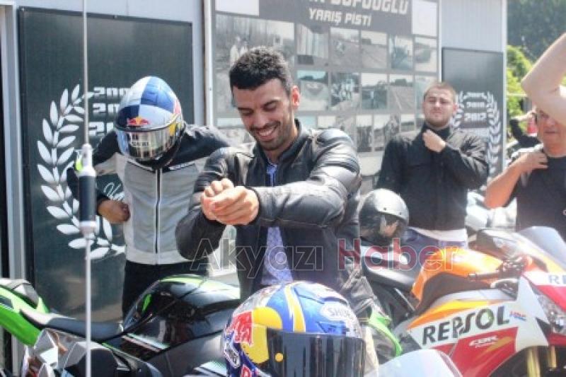 Sofuoğlu Yenikapıya Doğru Yola Çıktı