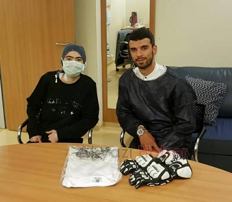 Sofuoğlundan ilik nakli olan Utkuya ziyaret