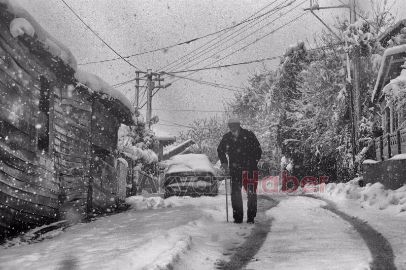 Söğütlü Belediyesi nden Ömer Kara ya Ödül