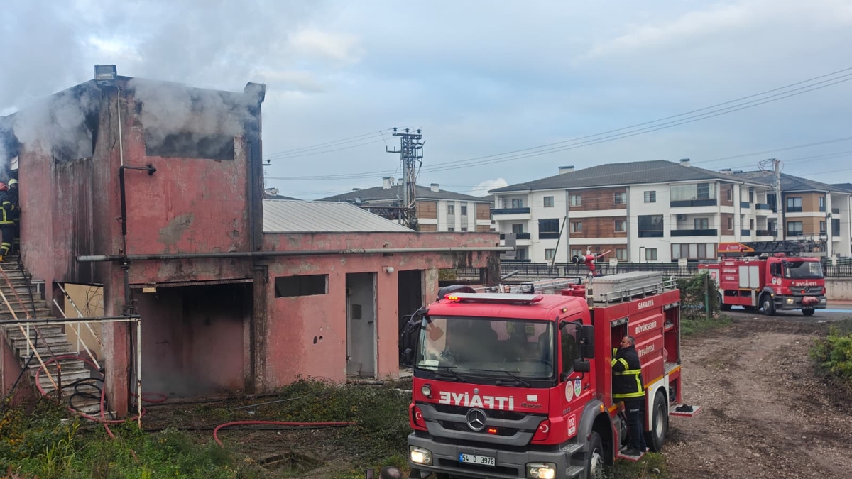 Sökümü yapılan süt fabrikasında yangın