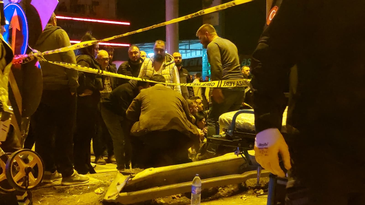 D-100'de Feci Çarpışma: 1  ölü , 2'si Ağır 3 Yaralı