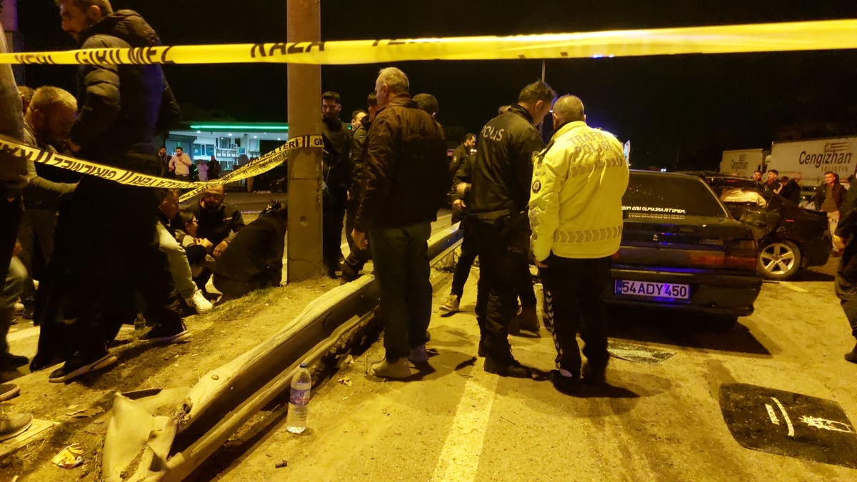 D-100'de Feci Çarpışma: 1  ölü , 2'si Ağır 3 Yaralı