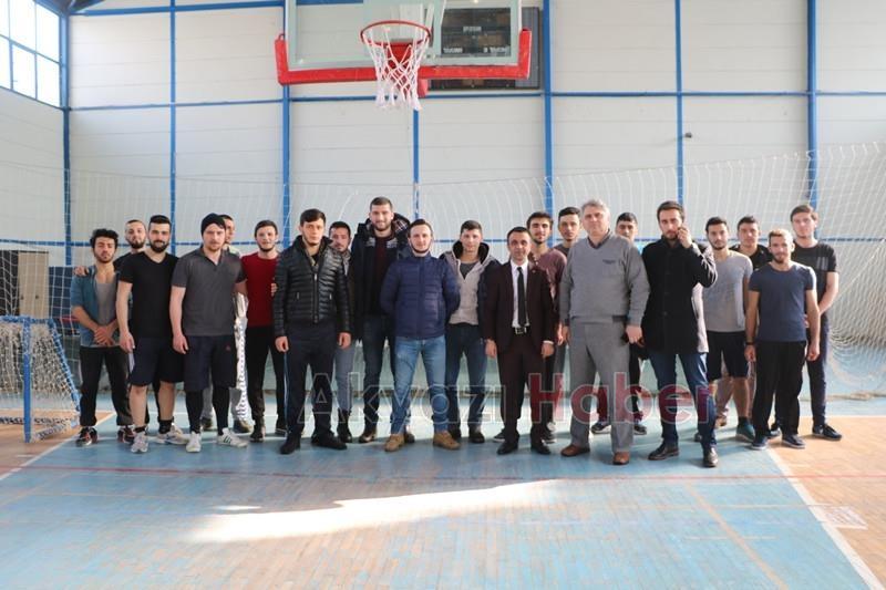 Spor İl Müdürü Çelikel den Akyazı da ki Tesislere İnceleme