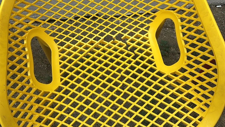 Spor kompleksinde vandalizm sandalyeleri kırdılar