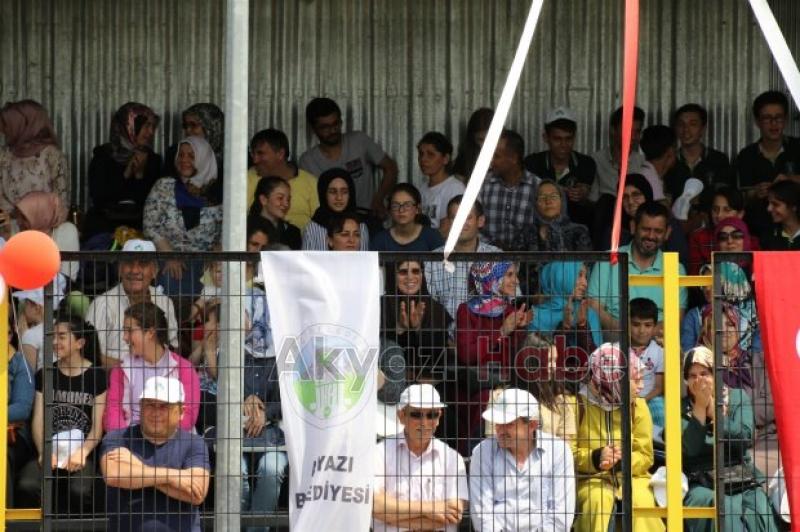 Spor Şenlikleri Ödül Töreni Yapıldı