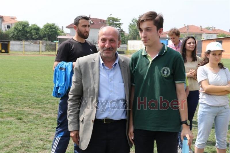 Spor Şenlikleri Ödül Töreni Yapıldı