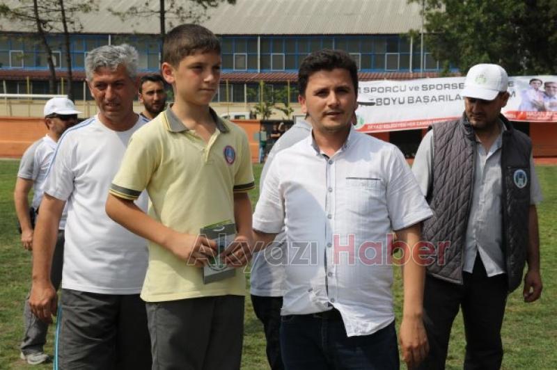 Spor Şenlikleri Ödül Töreni Yapıldı