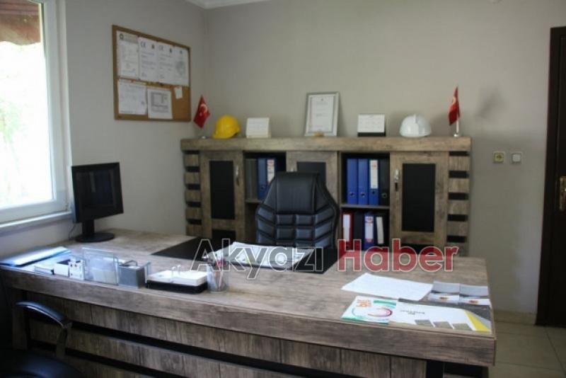 Standart kilitli parke taşı yenilendi 