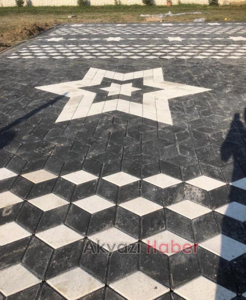 Standart kilitli parke taşı yenilendi 