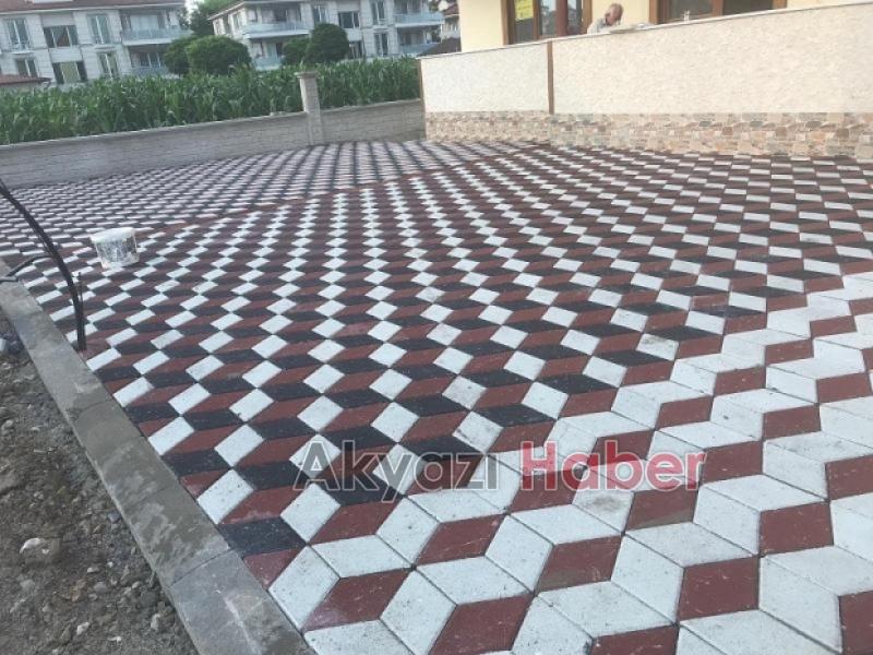 Standart kilitli parke taşı yenilendi 