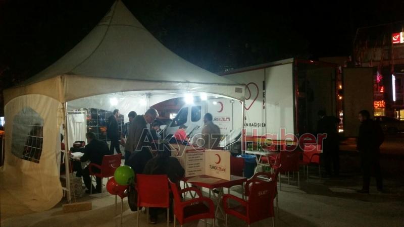 Stoklar azaldı Kızılay kan bağışı düzenledi