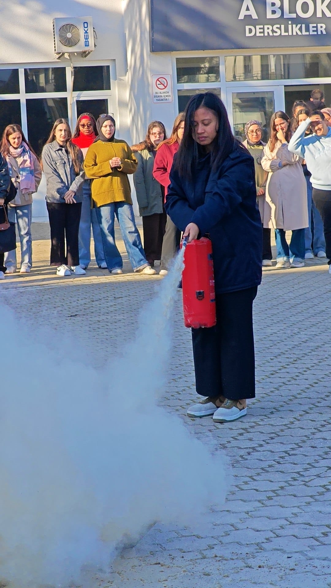 SUBÜ Akyazı’da yangın söndürme ve tahliye tatbikatı