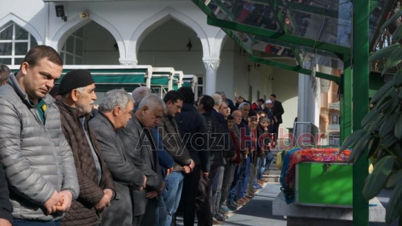 Şükran Meydan Dualarla Defnedildi