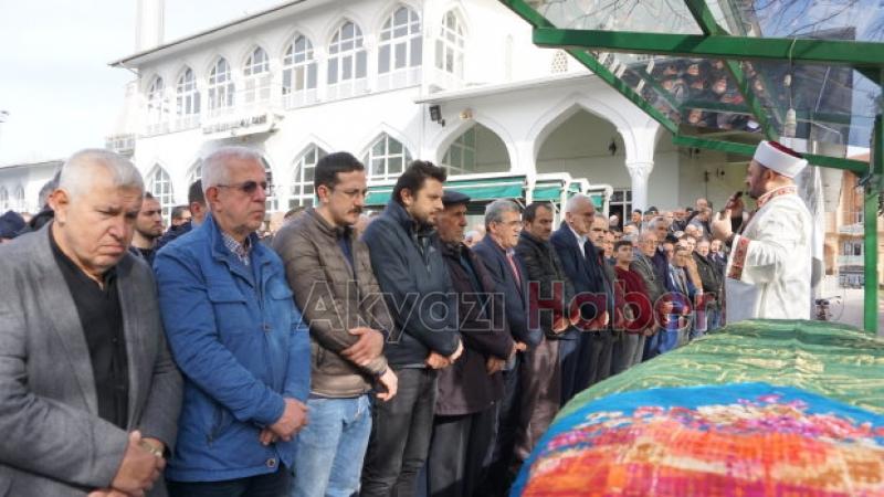 Şükran Meydan Dualarla Defnedildi