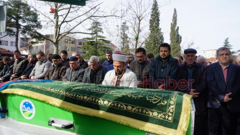 Şükran Meydan Dualarla Defnedildi