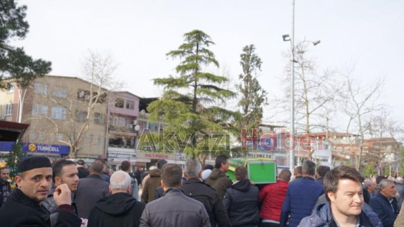 Şükran Meydan Dualarla Defnedildi