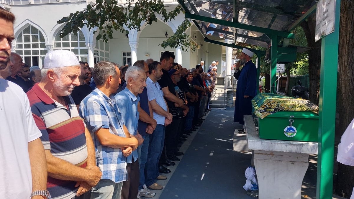 Şükriye Bodur Toprağa Verildi.