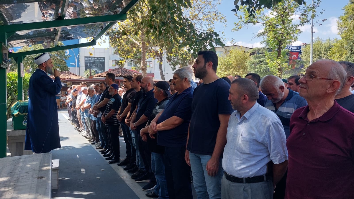 Şükriye Bodur Toprağa Verildi.