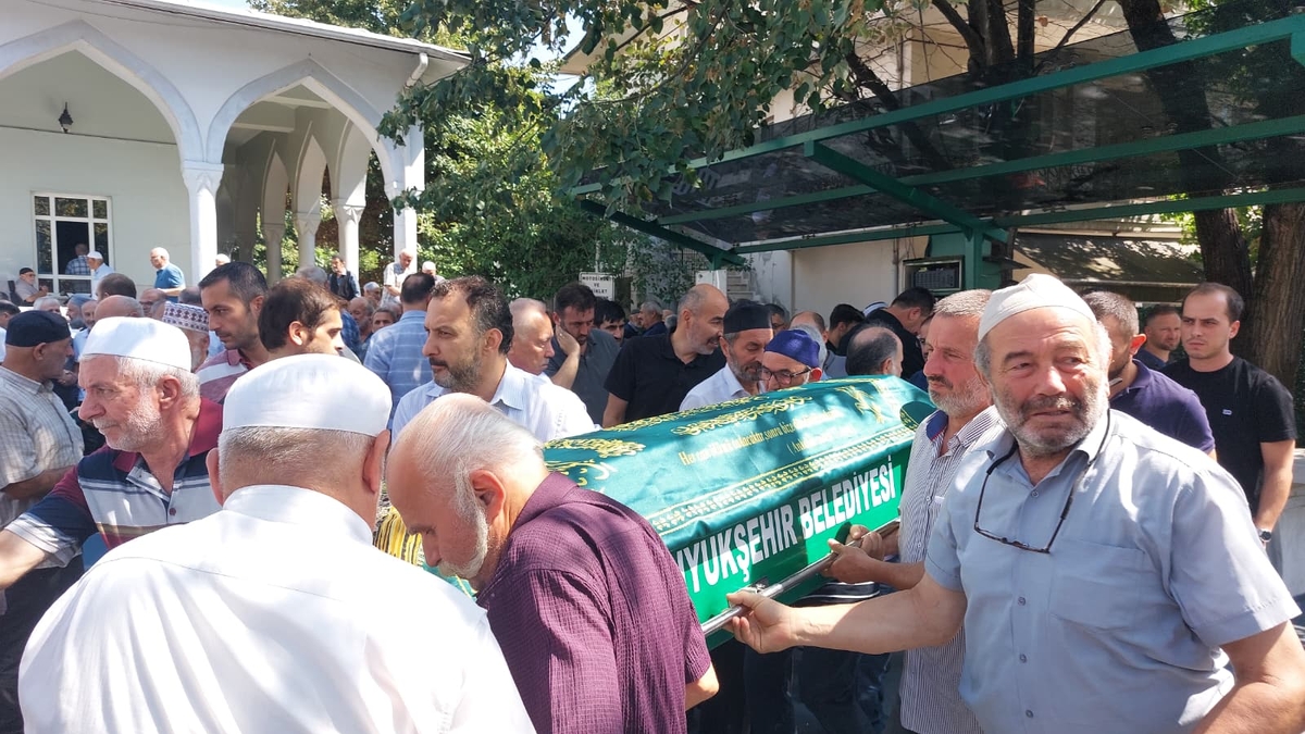 Şükriye Bodur Toprağa Verildi.