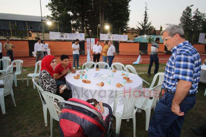 SURİYELİ KARDEŞLERİMİZE İFTAR PROGRAMI DÜZENLENDİ
