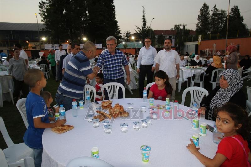 SURİYELİ KARDEŞLERİMİZE İFTAR PROGRAMI DÜZENLENDİ