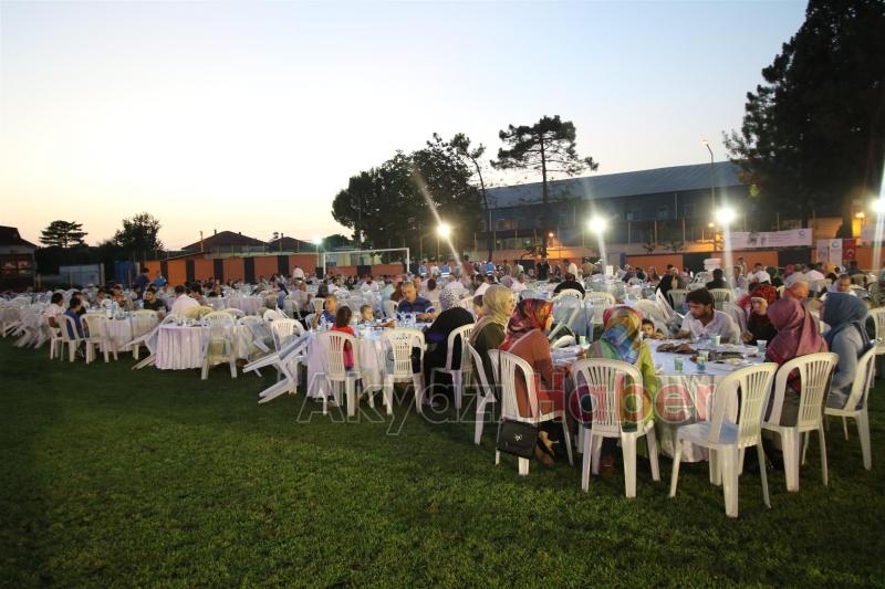 SURİYELİ KARDEŞLERİMİZE İFTAR PROGRAMI DÜZENLENDİ