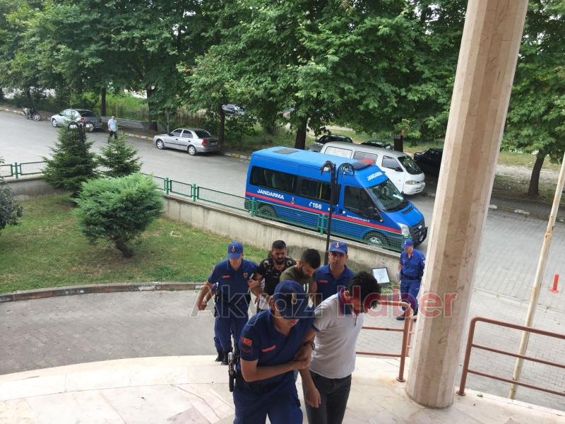 Suriyeli uyuşturucu çetesi çökertildi