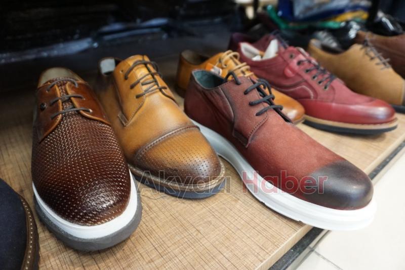 Süvari ve Koton Akyazıda Açıldı