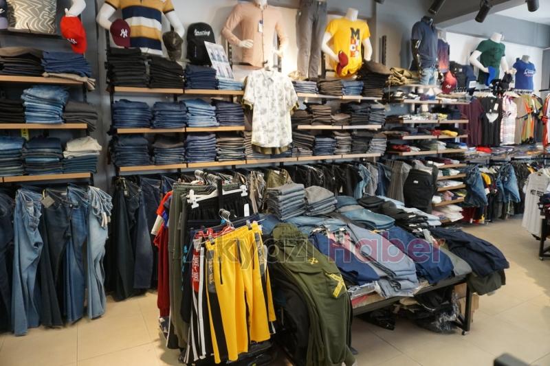 Süvari ve Koton Akyazıda Açıldı