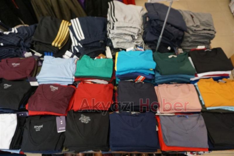 Süvari ve Koton Akyazıda Açıldı