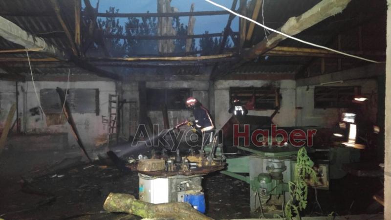 Tahta Kaşık Atölyesinde Yangın
