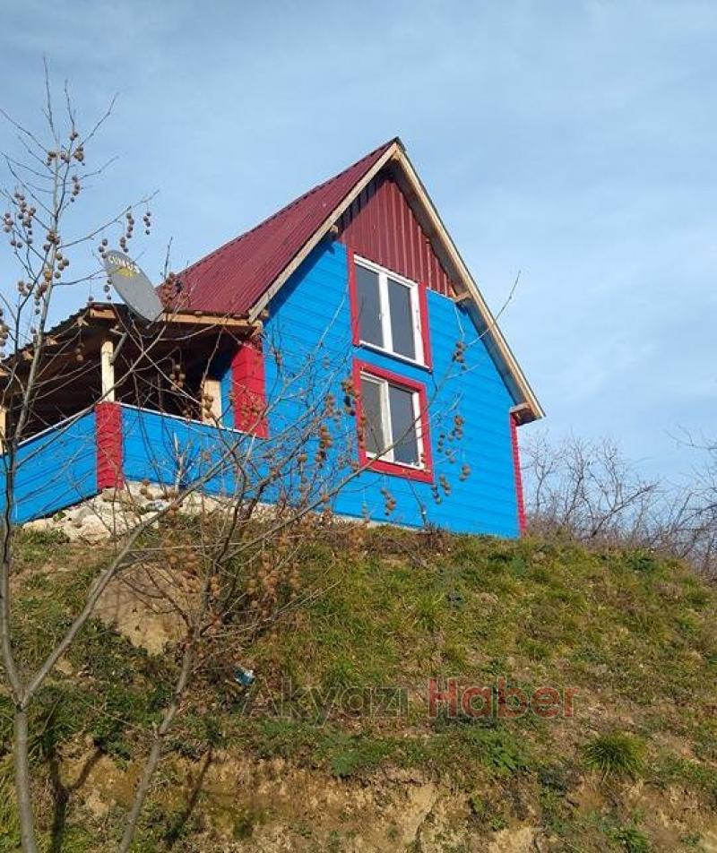 Takım Aşkı Evini Bordo Maviye Boyattırdı