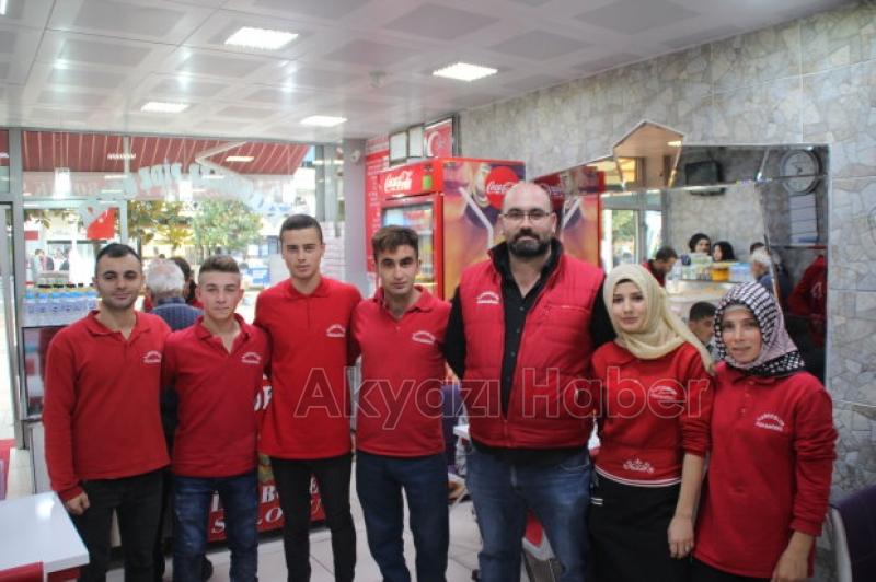 Tamamen Doğal Kardeşler Pide ve Börek Salonu Hizmetinizde