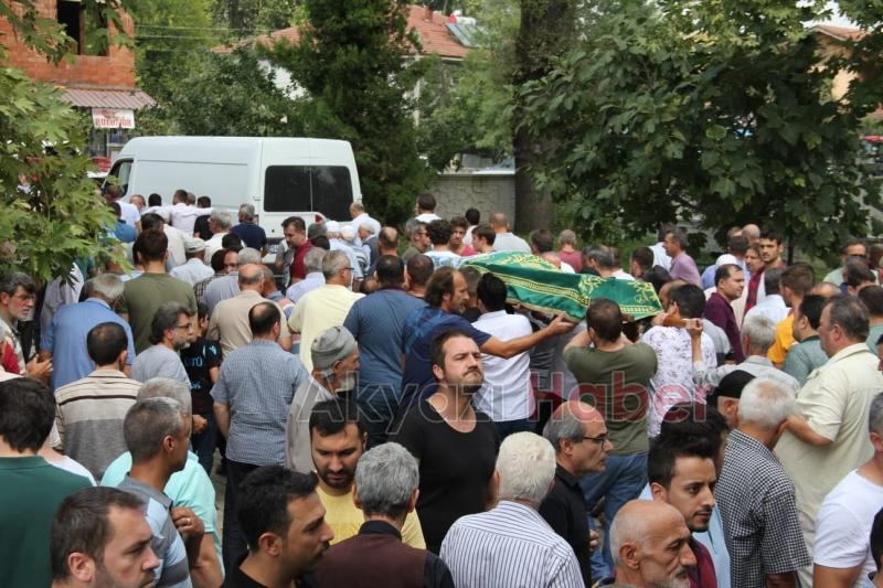 TANRIKULU VE YILMAZ AiLESiNiN BÜYÜKLERi DEFNEDiLDi