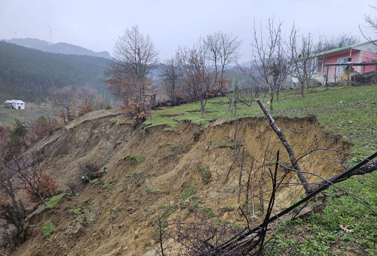 Taraklı'da heyelan