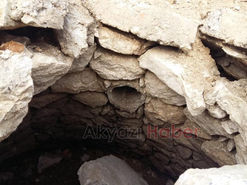 Tarihi Eser Değil ! Tuvalet Kuyusu