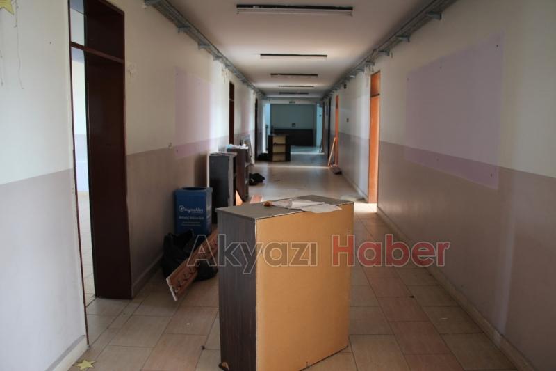 Tarihi Lisede Taşınma İşlemleri Başladı