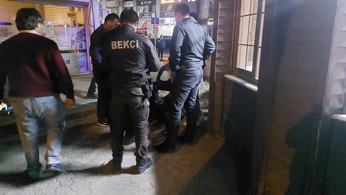 Tartışma kanlı bitti; Silahla vuruldu