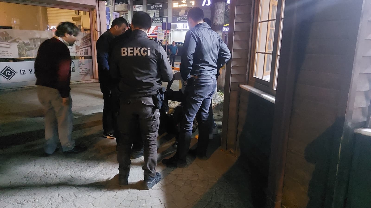 Tartışma kanlı bitti; Silahla vuruldu