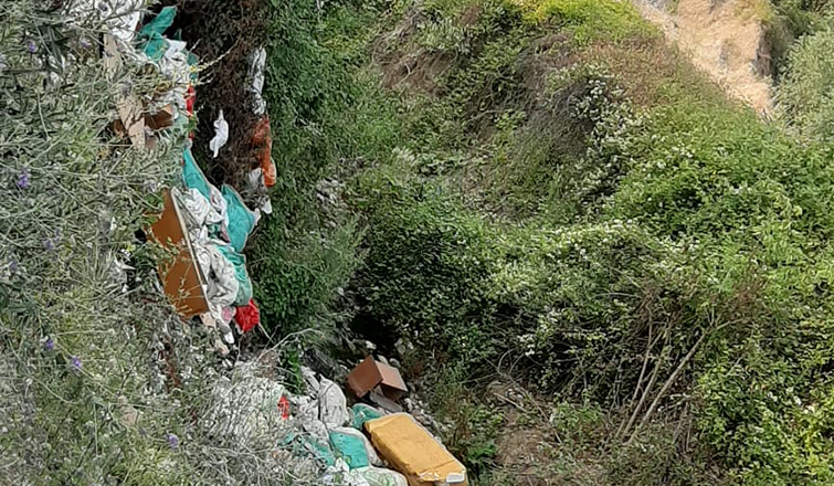 Taşburun'da tepki çeken görüntü